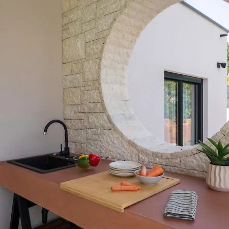 Villa Mapejana By Interhome Porec