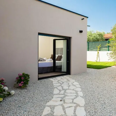 Villa Mapejana By Interhome